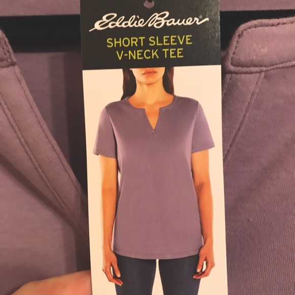 Eddie Bauer V-neck tee in lovely shade of lavender. - Picture 3 of 4